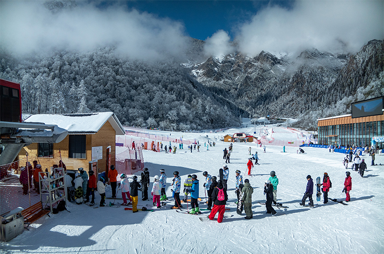 South China Rides Winter Sports Wave, Building Venues to Rival Colder North