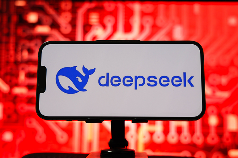 China's Big Three Carriers Are Harnessing Power of DeepSeek’s Chatbot, Ministry Says; Shares Soar